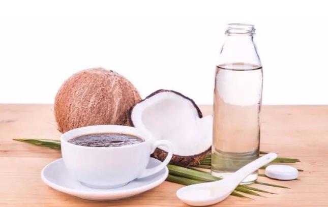 甘油三酯和甘油三酯的區(qū)別？